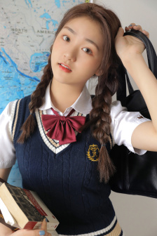 女裙底部从下往上看图片